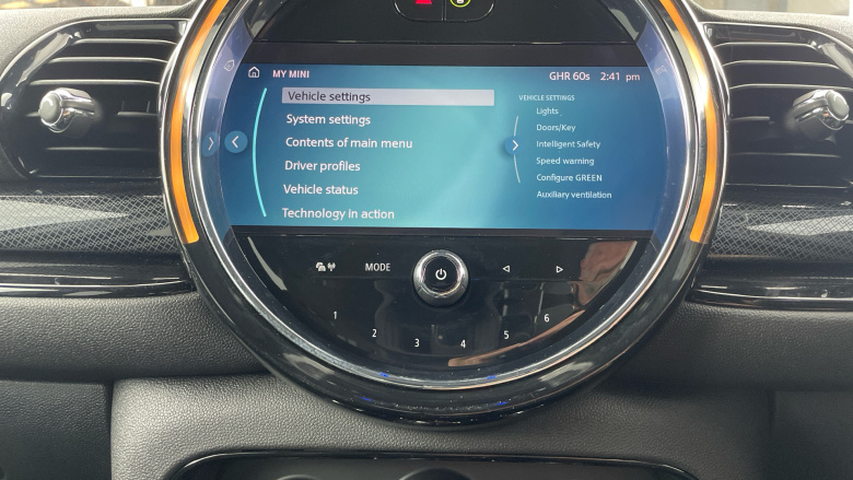 MINI Clubman 1.5 Cooper Shadow Edition 6dr Petrol Estate